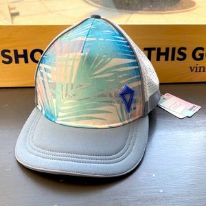 BRAND NEW NEVER WORN IVIVVA HAT!!!!!!!!